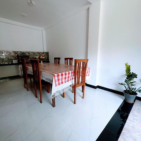 Shrine Inn Kandy Exterior foto
